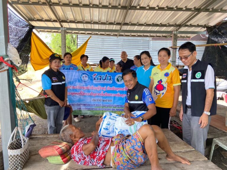 การจัดศูนย์บริการคนพิการทั่วไป การส่งเสริมฟื้นฟูสมรรถภาพศูนย์บริการข้อมูลข่าวสารภายในอาคารสำหรับคนพิการ จัดหาอุปกรณ์ การพาคนพิการไปทำบัตรประจำตัวคนพิการ การไปเยี่ยม คนพิการ ตรวจสุขภาพคนพิการ