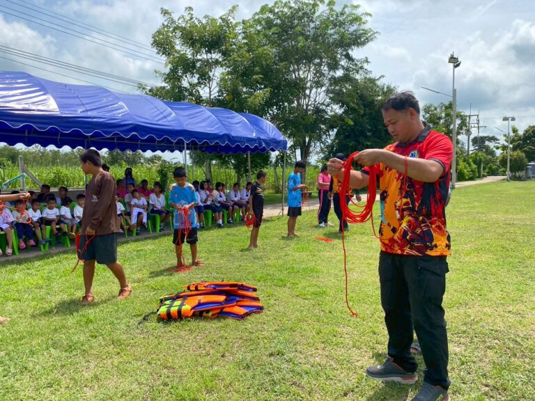 โครงการฝึกอบรมการป้องกันภัยและช่วยเหลือผู้ประสบภัยทางน้ำ ประจำปี 2568